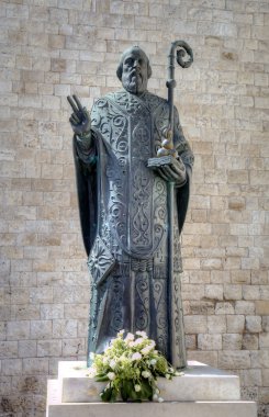 Noel Baba heykeli.