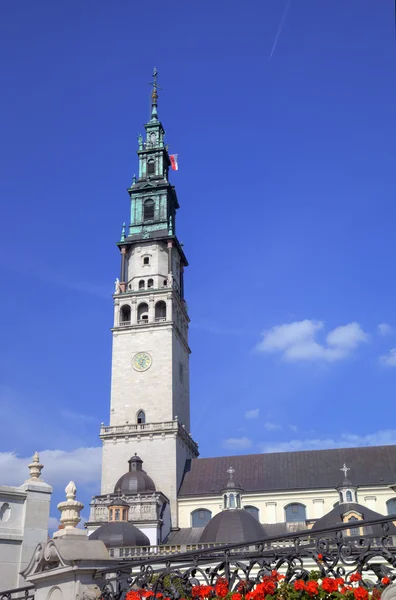 Campanille van jasna gora klooster. Czestochowa, Polen — Stockfoto