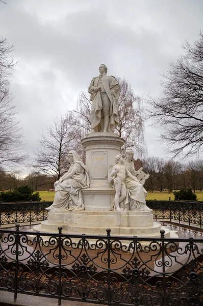 Estatua de Johann Wolfgang von Goethe. Berlín, Alemania — Foto de Stock