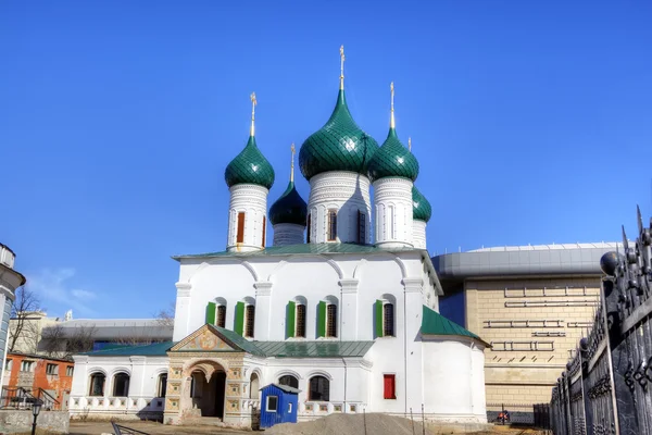 Церковь Вознесения Христова и Сретенская церковь. Ярославль, Россия — стоковое фото