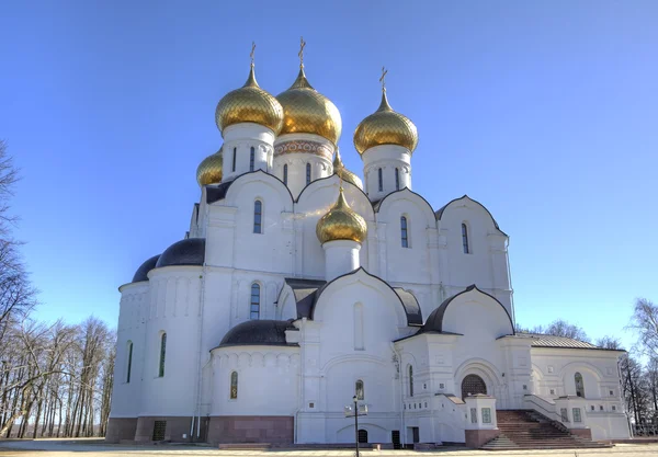 Katedrála Nanebevzetí Panny Marie. Jaroslavl, Rusko — Stock fotografie