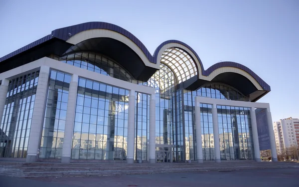 Millenium - Concert and Spectacular Center. Yaroslavl, Rússia — Fotografia de Stock