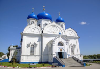 Kutsal bogolyubovo Manastırı Katedrali. Rusya'nın Vladimir Bölgesi, altın yüzük