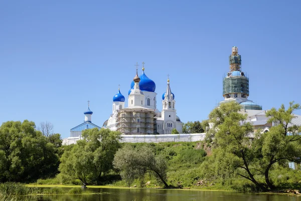 圣洁 bogolyubovo 修道院。俄罗斯弗拉基米尔 · 区域、 金色圆环 — 图库照片