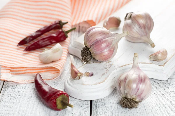 Knoblauch und Gewürze — Stockfoto