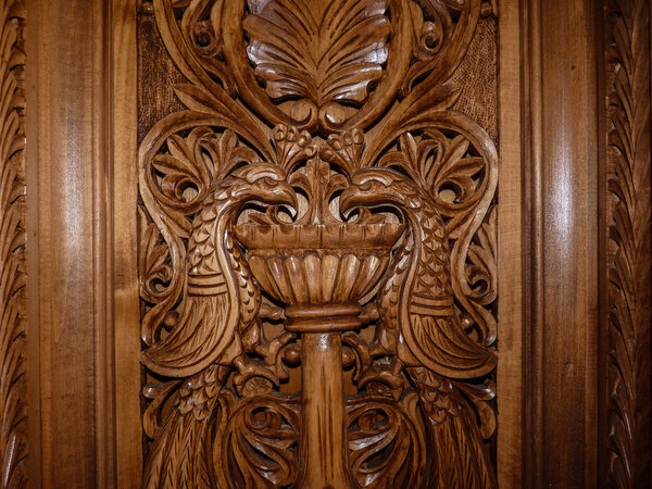 Деревянное скульптурное искусство
