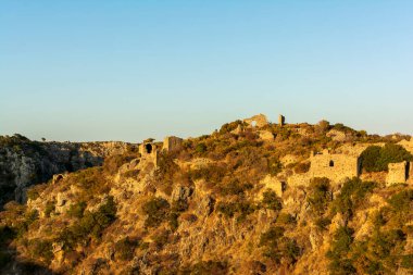 Yunanistan 'ın Kythira adasındaki Venedik Kalesi manzarası.