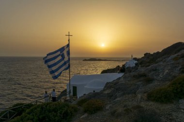 Kythira, Yunanistan - 26 Ağustos 2021: Agios Nikolaos Krassas Kilisesi, Moni Mirtiridion yakınlarında - Panagia Mirtidiotissa manastırı, Kythera Adası, Yunanistan