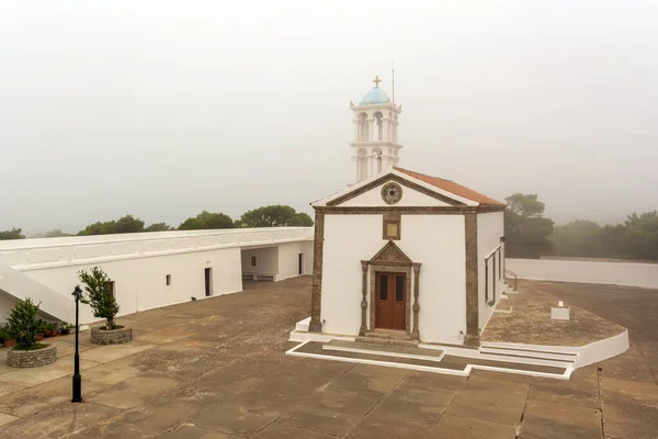 Vista Del Famoso Antiguo Monasterio Agia Elesa Niebla Isla Kythira — Foto de Stock