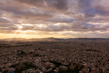 Yunanistan 'ın Attica kentindeki Lycabettus tepesinden Atina' nın panoramik manzarası