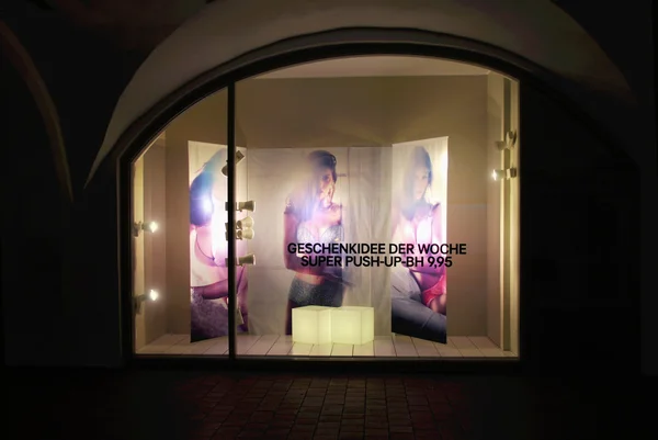moda mağaza, gece