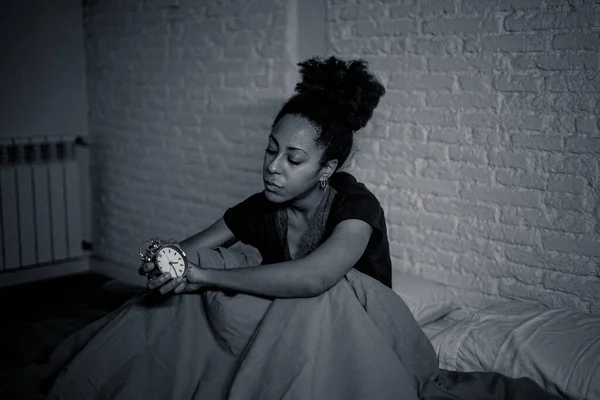 Young Beautiful Afro American Woman Home Lying Bed Late Night — Stock Photo, Image