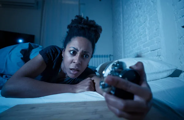 Young Beautiful Afro American Woman Home Lying Bed Late Night — Stock Photo, Image