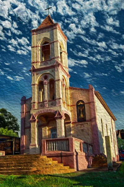 在一个阳光明媚的日子里 在巴西农村 一座高大的钟塔旁边有一个入口的小教堂的立面 油漆过滤器 — 图库照片