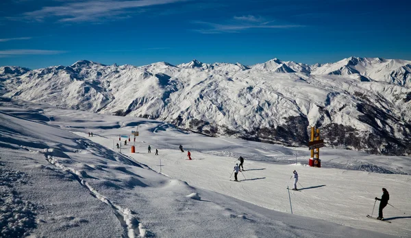 Franse Alpen bergwegen — Stockfoto