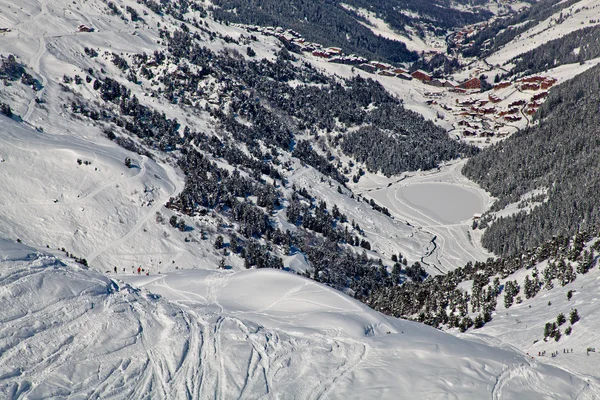 Franse Alpen bergwegen — Stockfoto