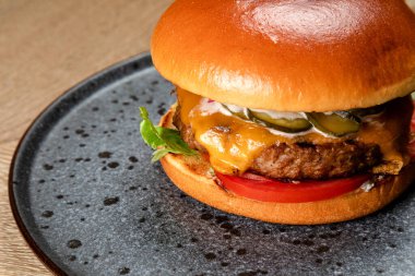 Fast food, klasik Amerikan yemeği ve füme et.