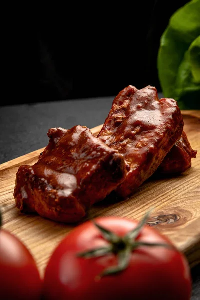 Fried Ribs Sauce Served Board Dark Background — Stock Photo, Image