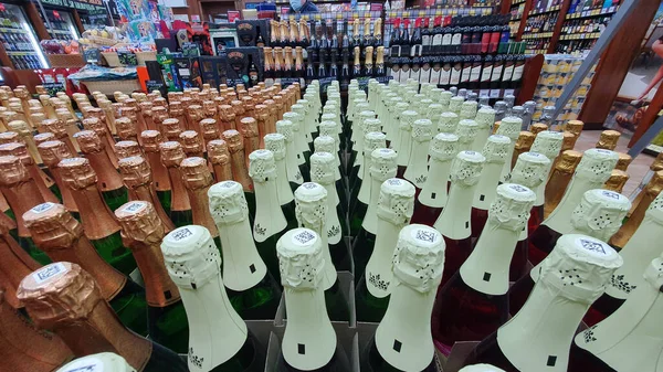 Nadym Russia Novembre 2021 Bottiglie Spumante Russo All Interno Del — Foto Stock