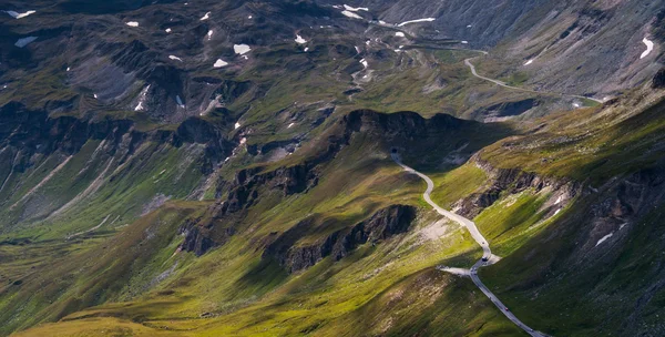 高い山の道 — ストック写真