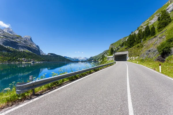 The road at the foot of Mount Marmolada - Italy. — Stock Photo, Image
