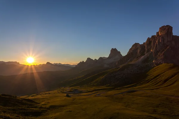 美しい山の夕焼け風景 — ストック写真