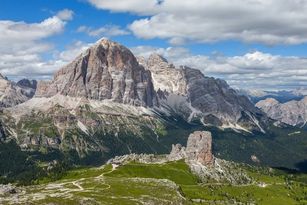 여름 산 풍경-dolomites, 이탈리아 — стокове фото