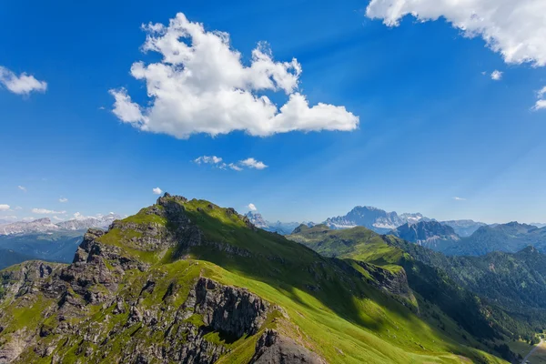 Yaz aylarında Dolomites dağ — Stok fotoğraf