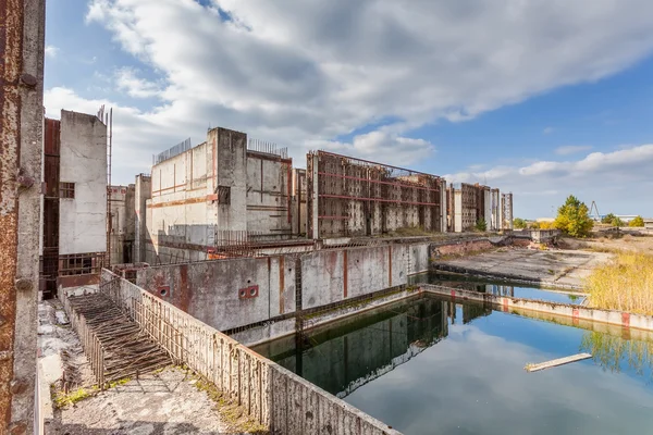 Les terrains de l'ancienne centrale nucléaire de construction — Photo