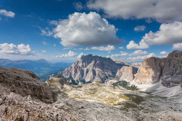 Горные вершины Доломитов - Италия — стоковое фото