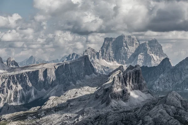 Szczyty górskie w Dolomity - Włochy — Zdjęcie stockowe