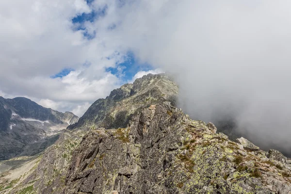 Nuvole in montagna - Tatra, Slovacchia — Foto Stock