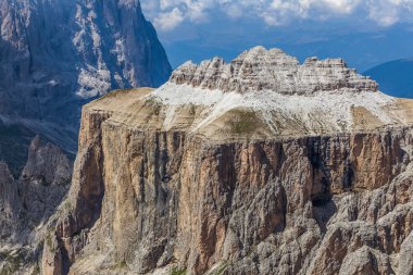 Dağ doruklarına dolomites - İtalya içinde