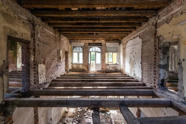 Forgotten century-old mansion. Gdansk - Poland. — Stock Photo, Image