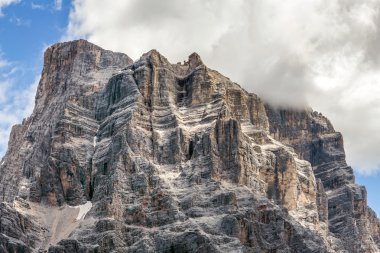Yaz aylarında dolomites - İtalya