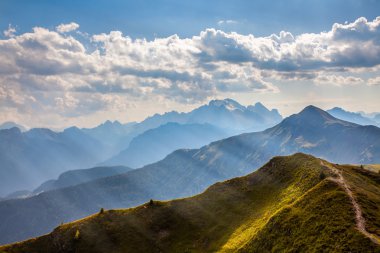 güzel, nefes kesen manzarası - dolomites, İtalya