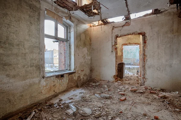 Old, abandoned and forgotten building — Stock Photo, Image