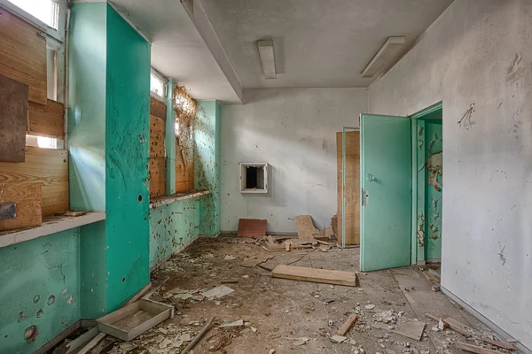 Old, abandoned and forgotten building — Stock Photo, Image