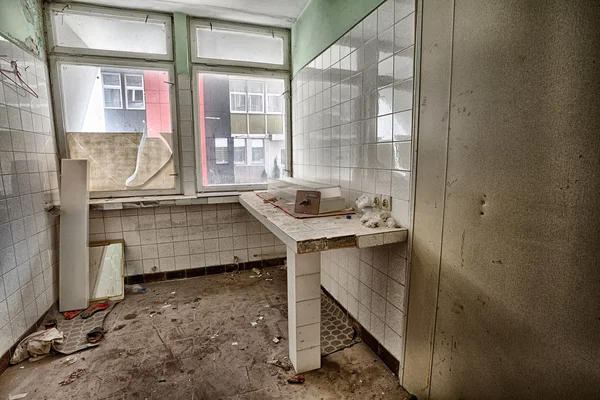 Dirty, old and forgotten room — Stock Photo, Image