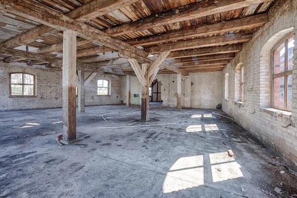 Bangunan tua, terlantar dan terlupakan — Stok Foto
