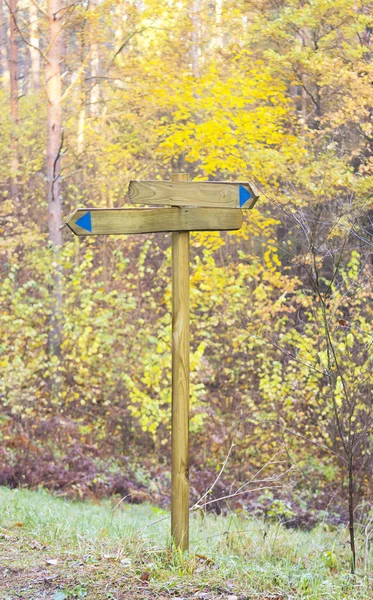 Lege houten teken — Stockfoto