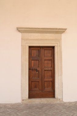 kahverengi ön kapı