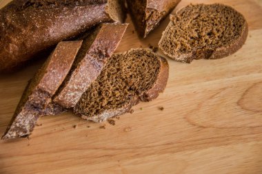 Çavdar ekmeği ahşap kesme tahtası