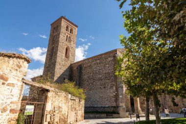 Buitrago del Lozoya, İspanya. Santa Maria del Castillo Kilisesi, mudejar kulesiyle