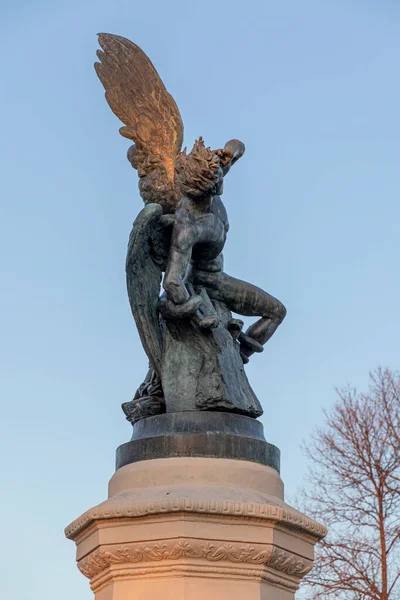 Madrid Spain Fuente Del Angel Caido Monument Fallen Angel Fountain — Stockfoto
