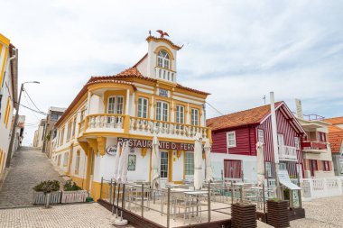 Costa Nova do Prado, Portekiz. Palheiros olarak bilinen ünlü renkli ahşap evler.