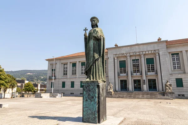 Guimaraes Portugal Statue Mumadona Dias Countess Portugal Front Palacio Justica — Foto Stock