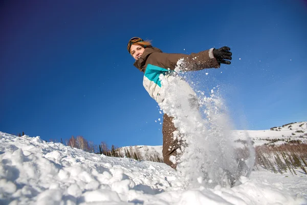 Salto de snowboarder — Fotografia de Stock