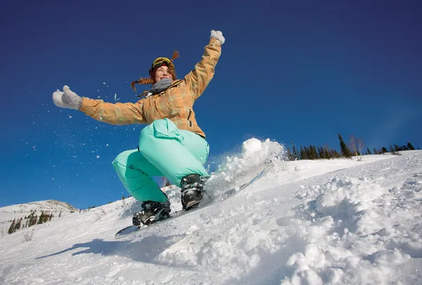 Snowboardista jumping — Stock fotografie