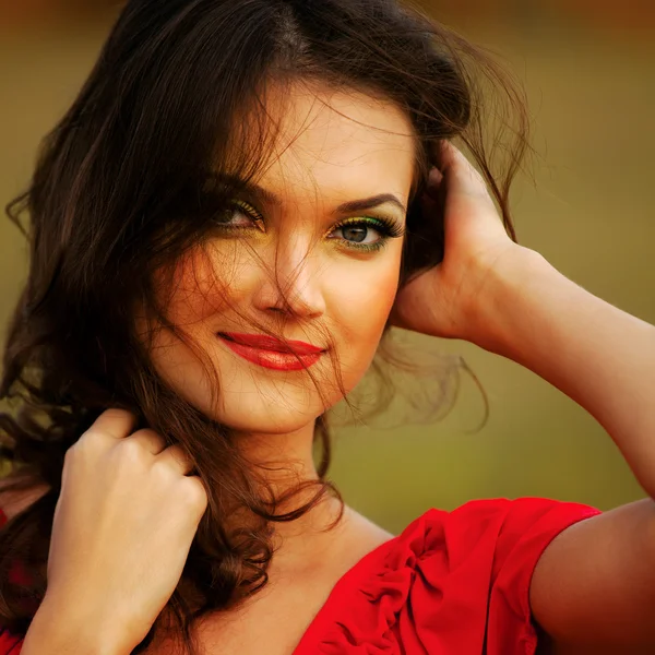 Beauty Sunshine Girl Portrait. — Stock Photo, Image